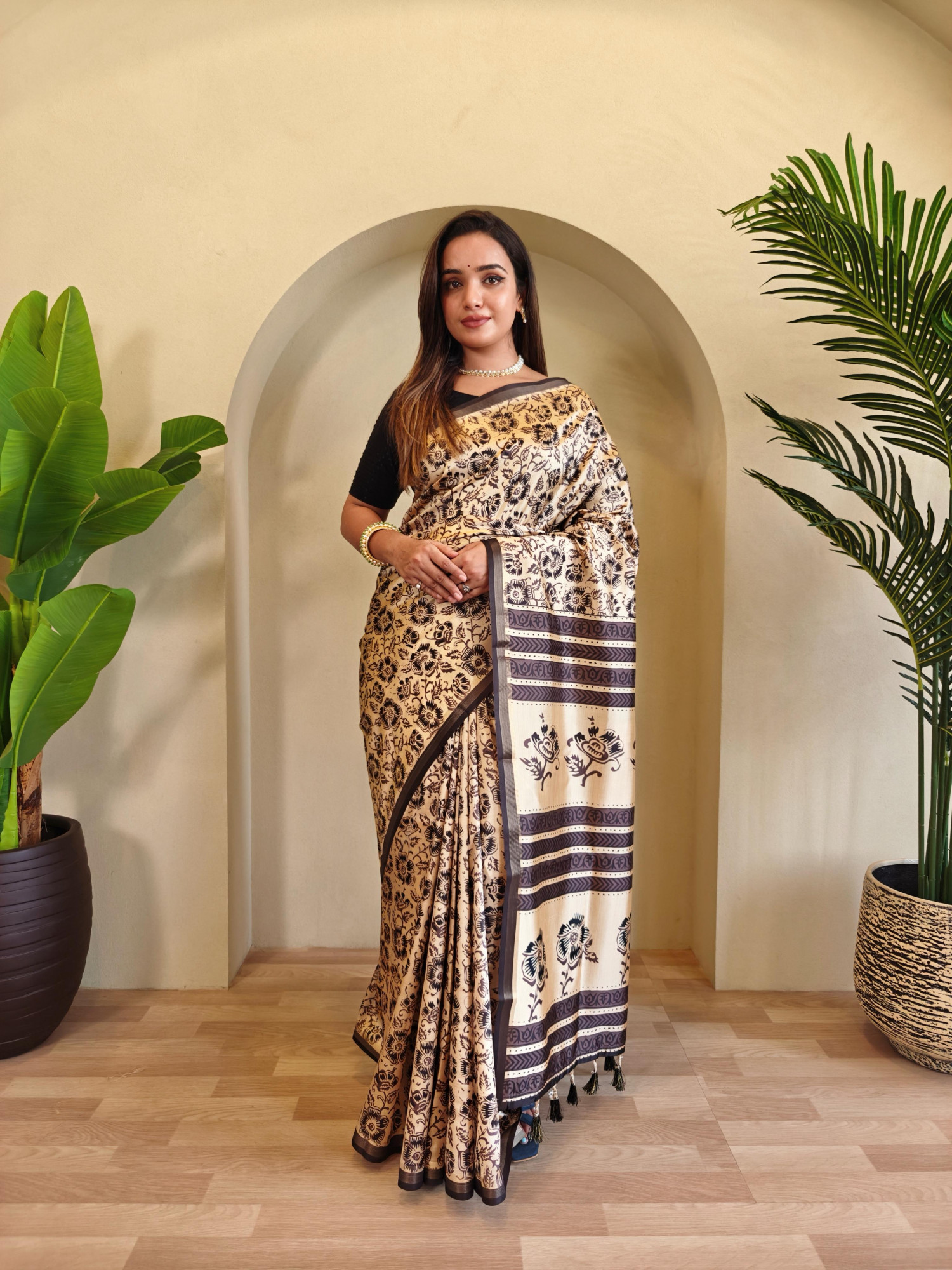 Cream Pure Dola Viscose All Over Digital Printed With Zari Border Saree