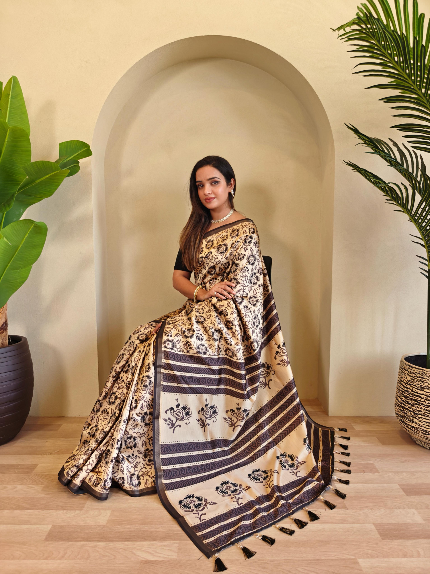 Cream Pure Dola Viscose All Over Digital Printed With Zari Border Saree