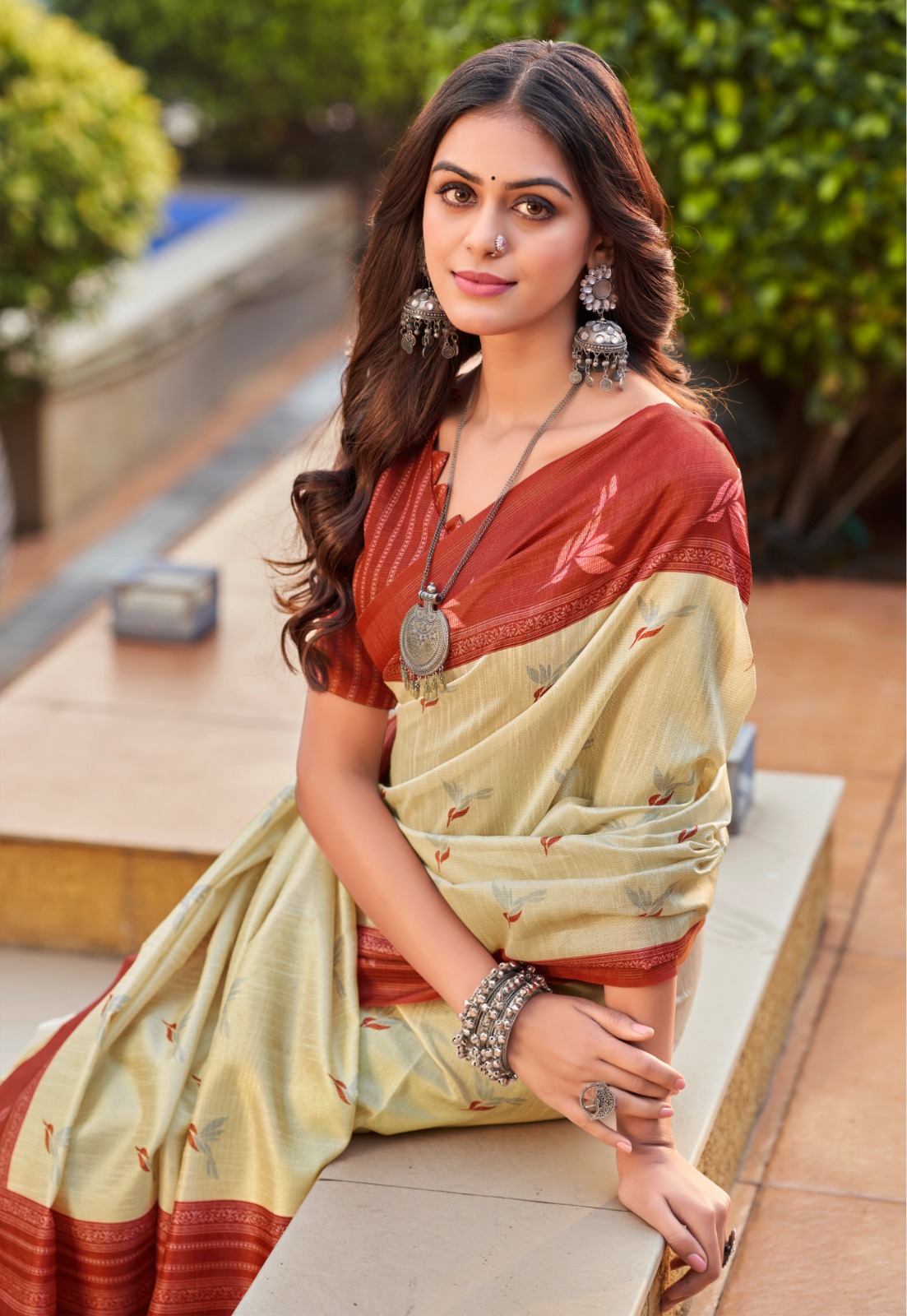 Beige Handloom Tissue Silk Resham Weaved Pallu Border Saree