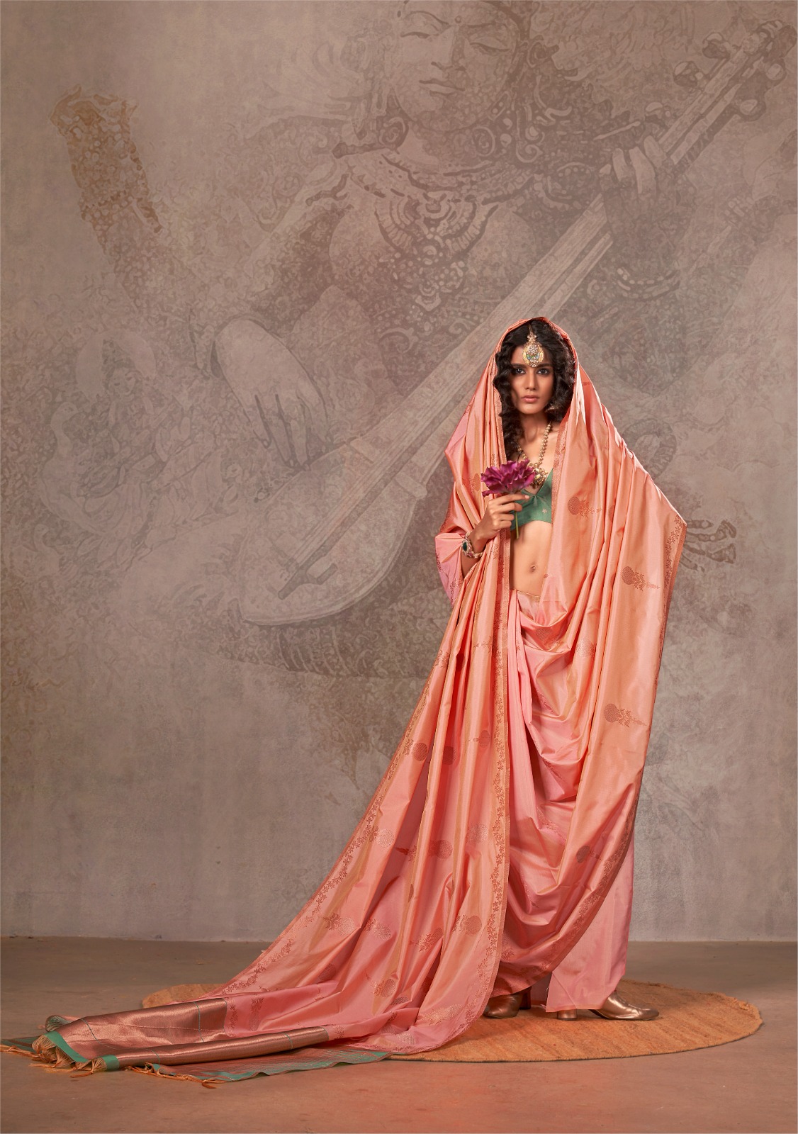 Pink Shaded Two Tone Handloom Weaved Silk Zari Weaved Body Rich Pallu Saree