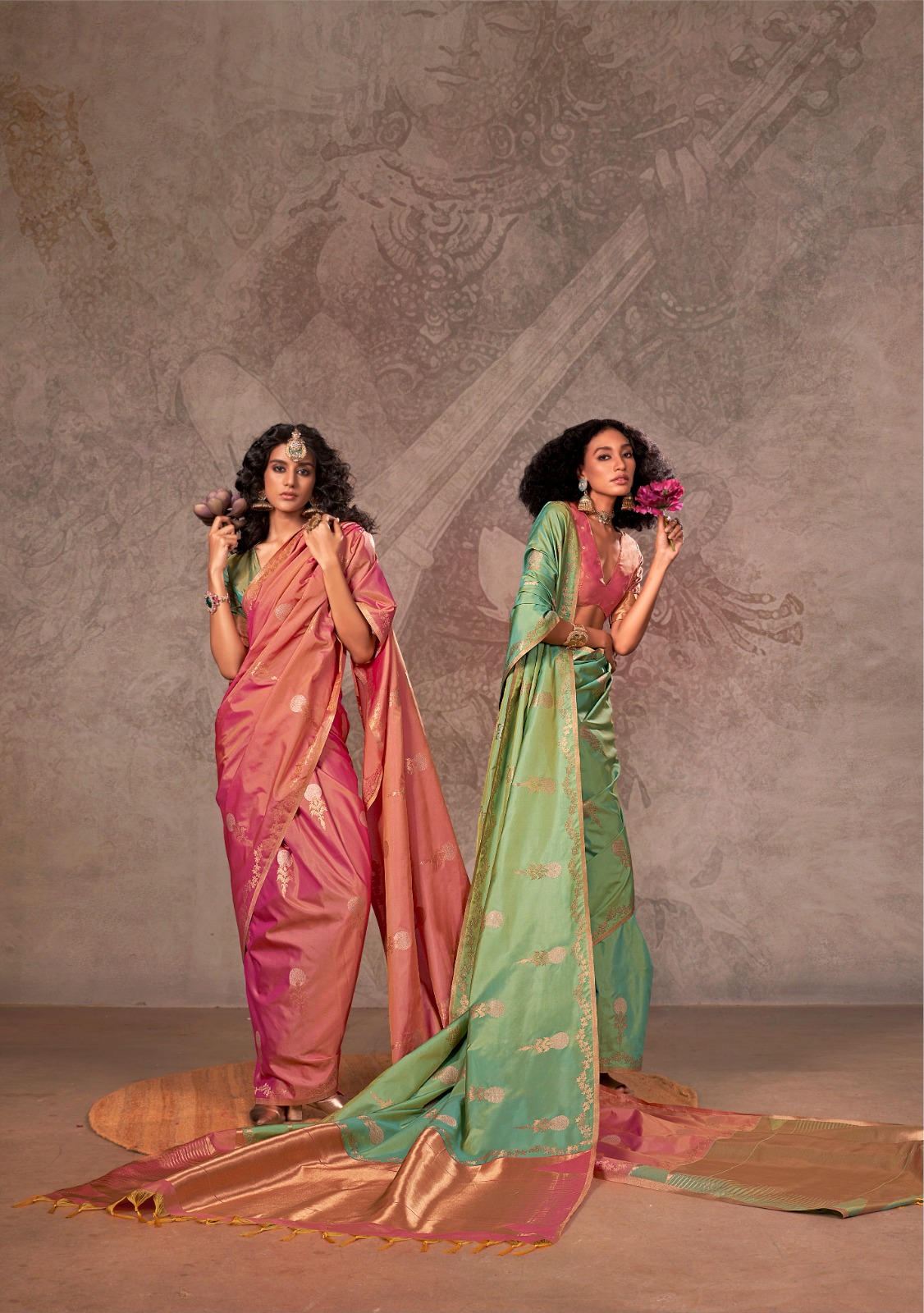 Purple Shaded Two Tone Handloom Weaved Silk Zari Weaved Body Rich Pallu Saree