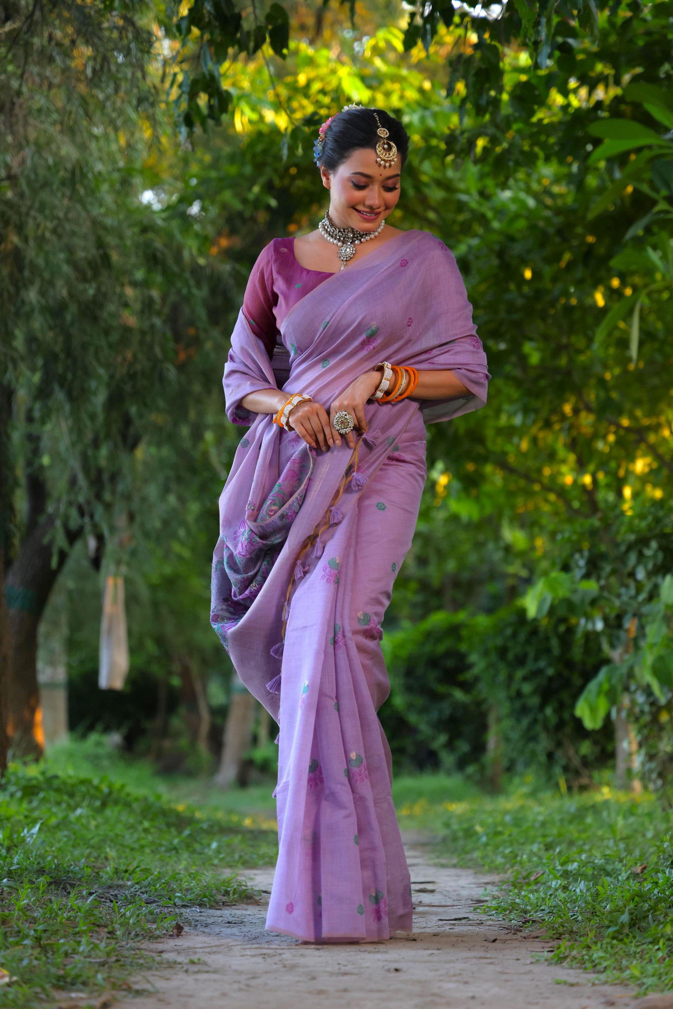 Lavender Premium Muga Cotton Floral Weaved All Over Body Pallu Borderless Saree