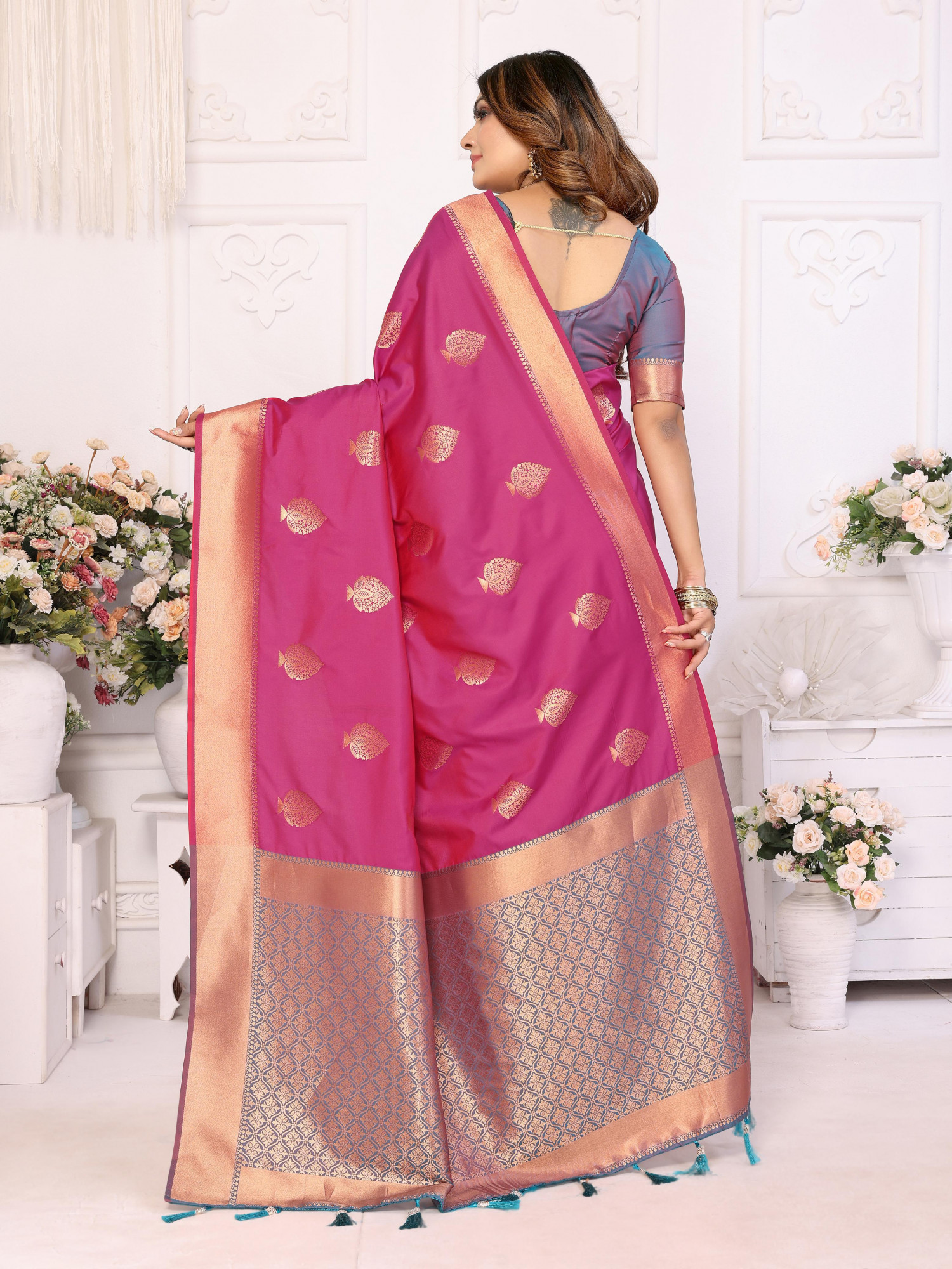 Magenta Pure Banarasi Silk All Over Zari Boota Weaved Rich Pallu Border Saree