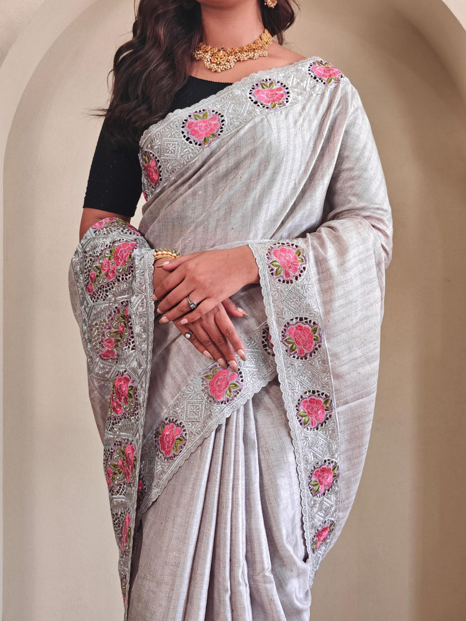 Light Gray Tussar Silk Contrast Embroidered Pallu Border Saree
