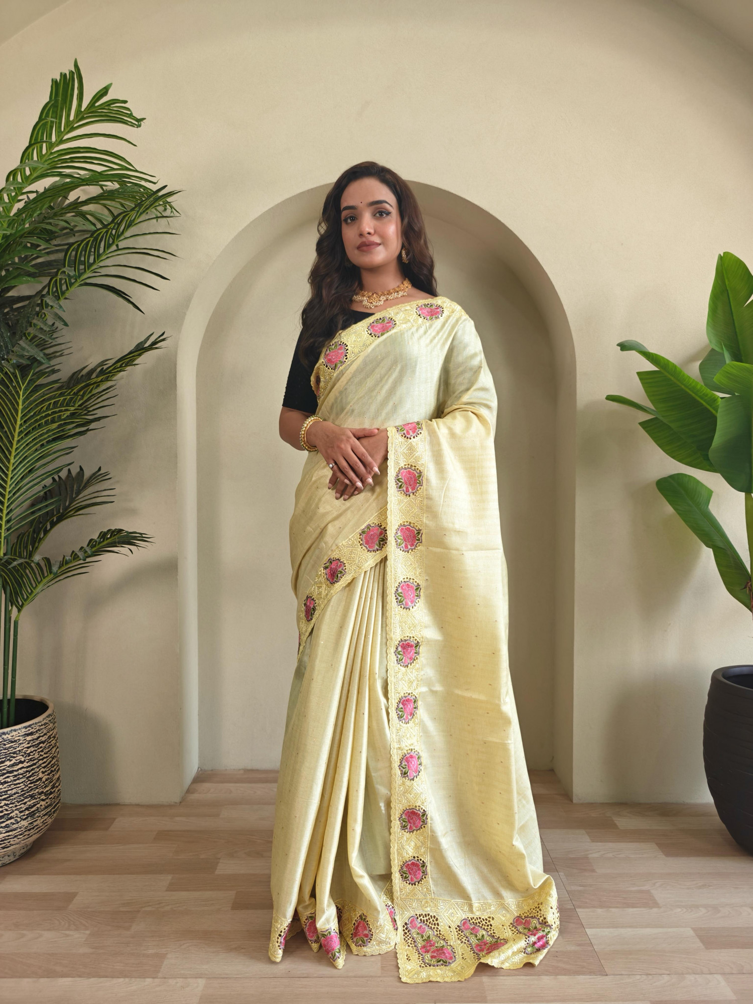 Light Yellow Tussar Silk Contrast Embroidered Pallu Border Saree