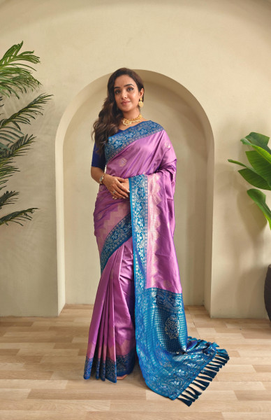 Image of Light Purple Dual Tone Banarasi Silk Rich All Over Zari Weaved Designer Border Saree