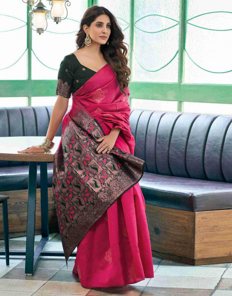 Image of Magenta Banarasi Silk Zari Boota Body With Rich Zari Pallu Borderless Saree