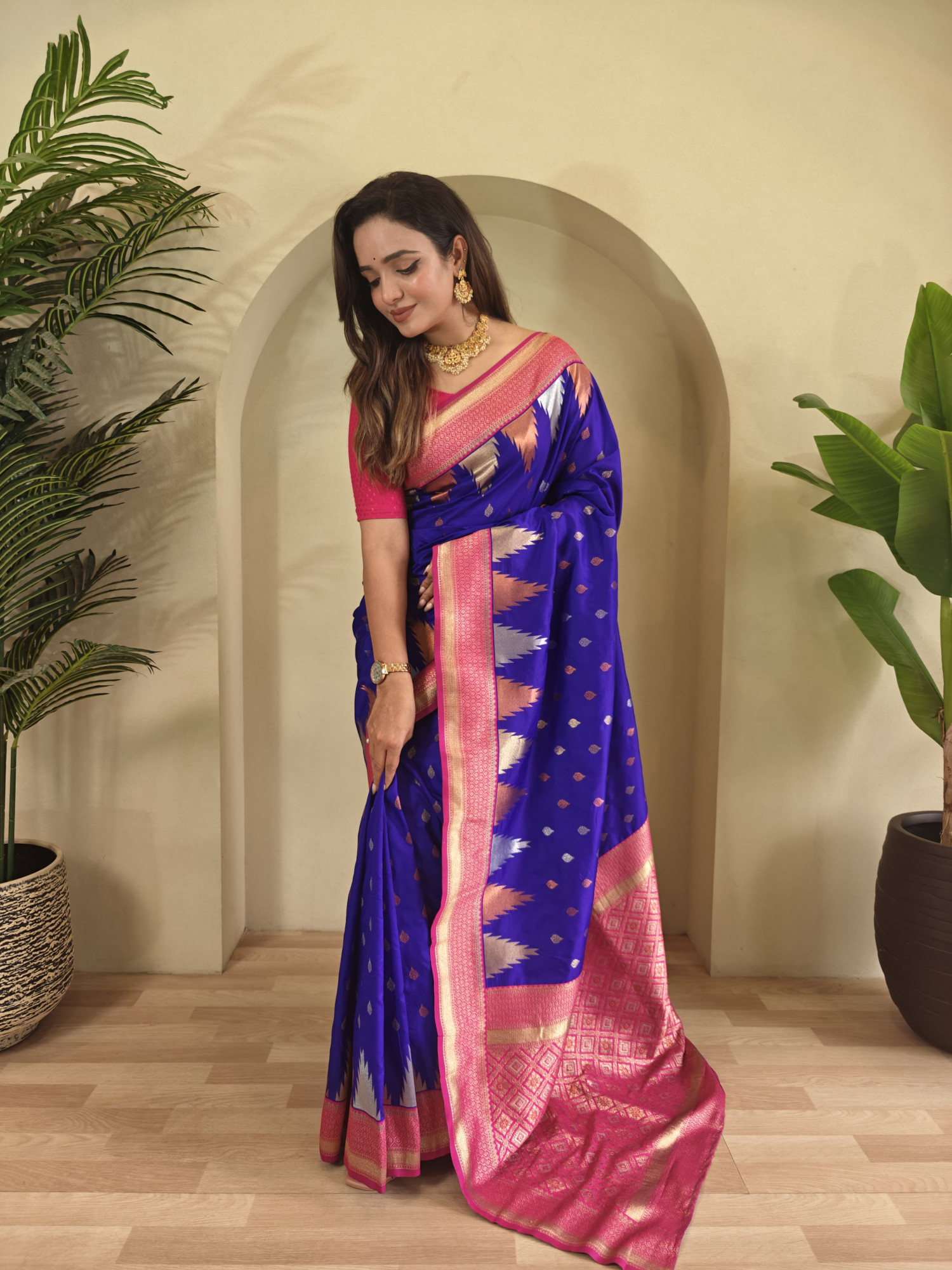 Royal Blue Kanchipuram Silk Dual Zari Weaved All Over Rich Pallu Temple Border Saree