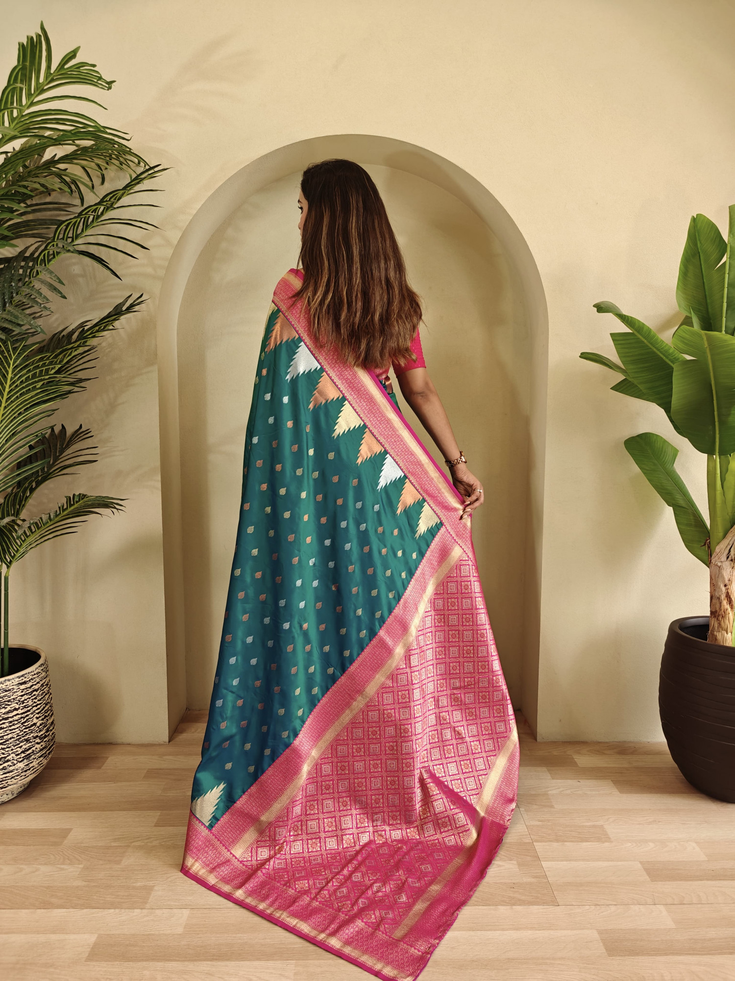 Jade Green Kanchipuram Silk Dual Zari Weaved All Over Rich Pallu Temple Border Saree