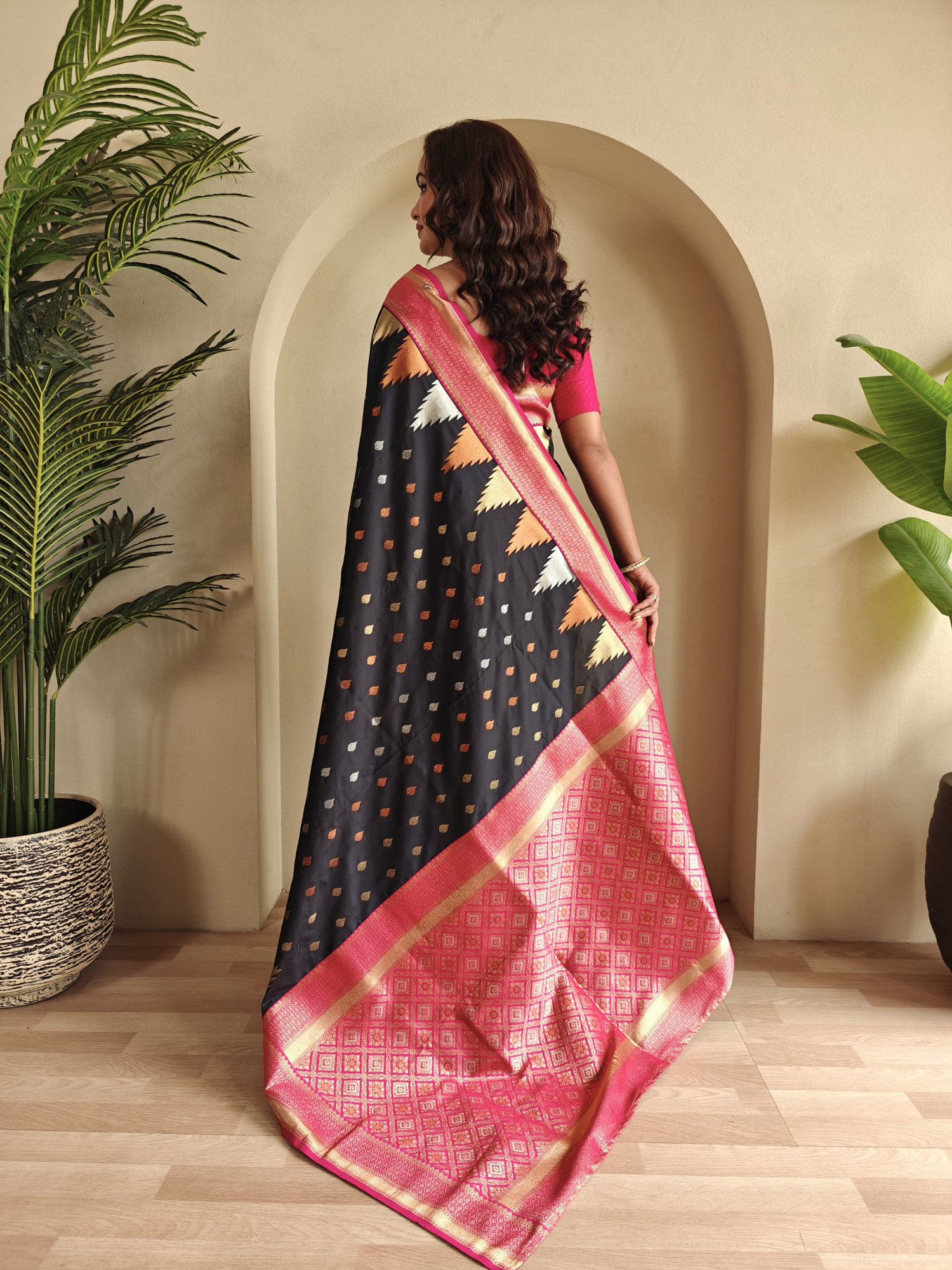 Black Kanchipuram Silk Dual Zari Weaved All Over Rich Pallu Temple Border Saree