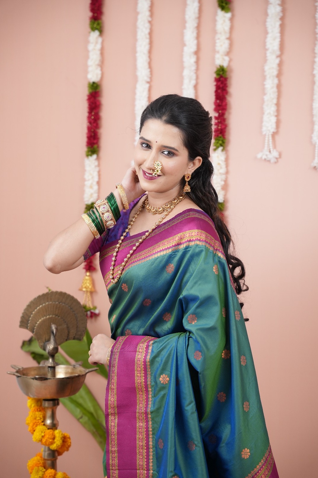 Jade Green Banarasi Silk Zari Weaved Rich Woven Contrast Pallu Narayan Border Saree