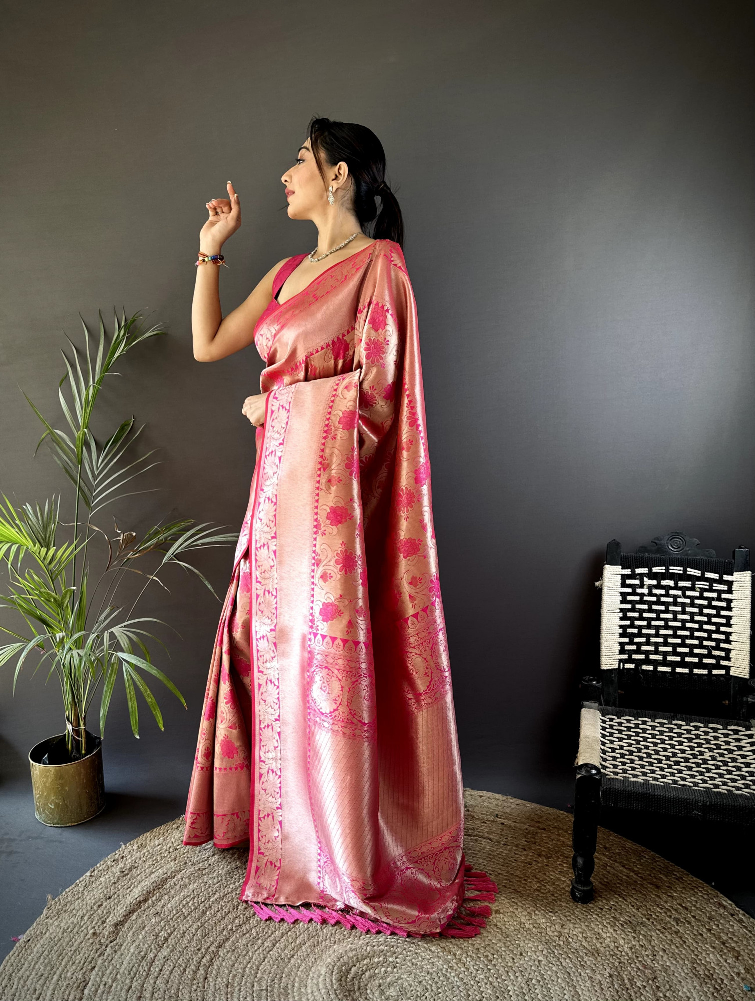 Raani Pure Banarasi Silk Jacquard Weaved All Over With Designer Border Saree