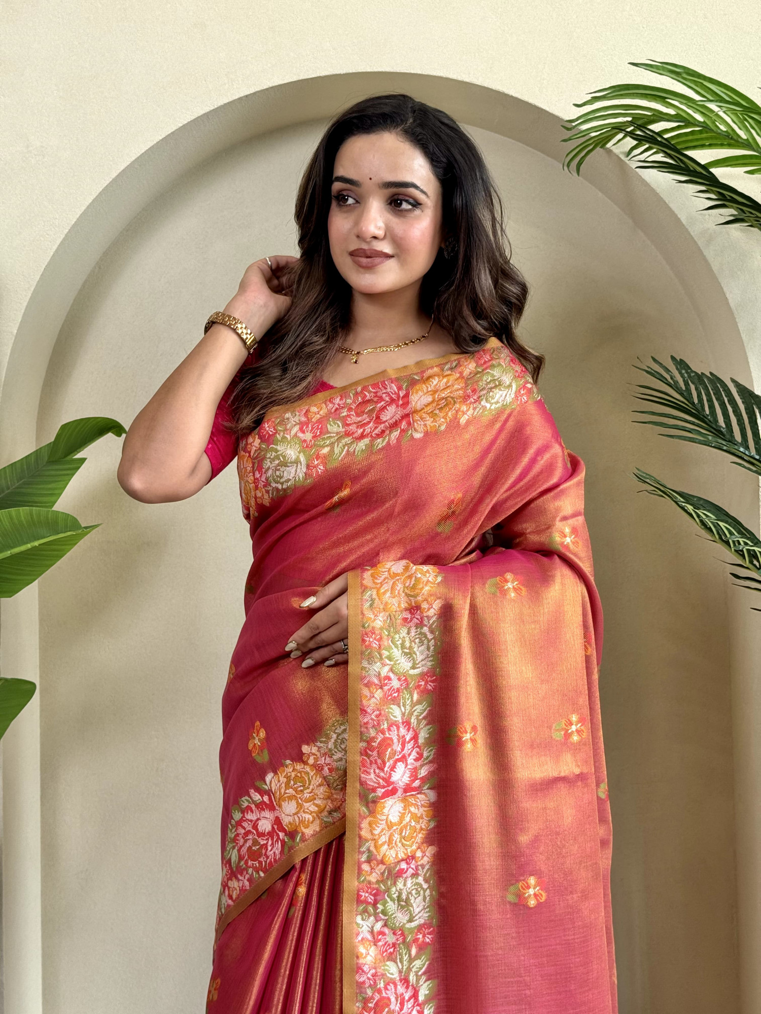 Light Raani Tissue Silk Jacquard Weaved Rich Zari Pallu Beautiful Motifs Border Saree