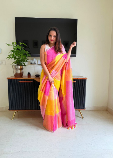 Image of Magenta Yellow Pure Linen Digital Printed Saree