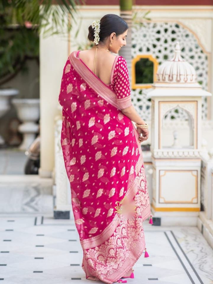 Raani Banarasi Silk Rich Zari Weaved Boota Saree