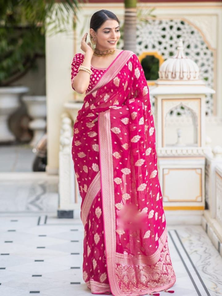 Raani Banarasi Silk Rich Zari Weaved Boota Saree