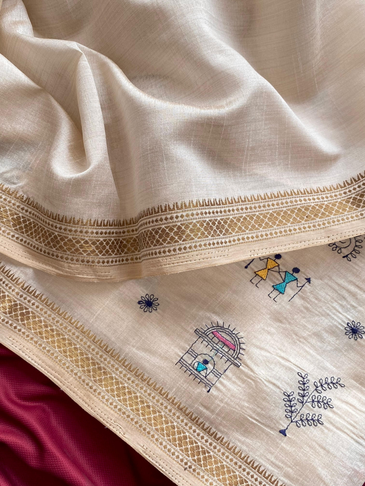Off-White Premium Pure Loom Tussar Worli Embroidery Saree