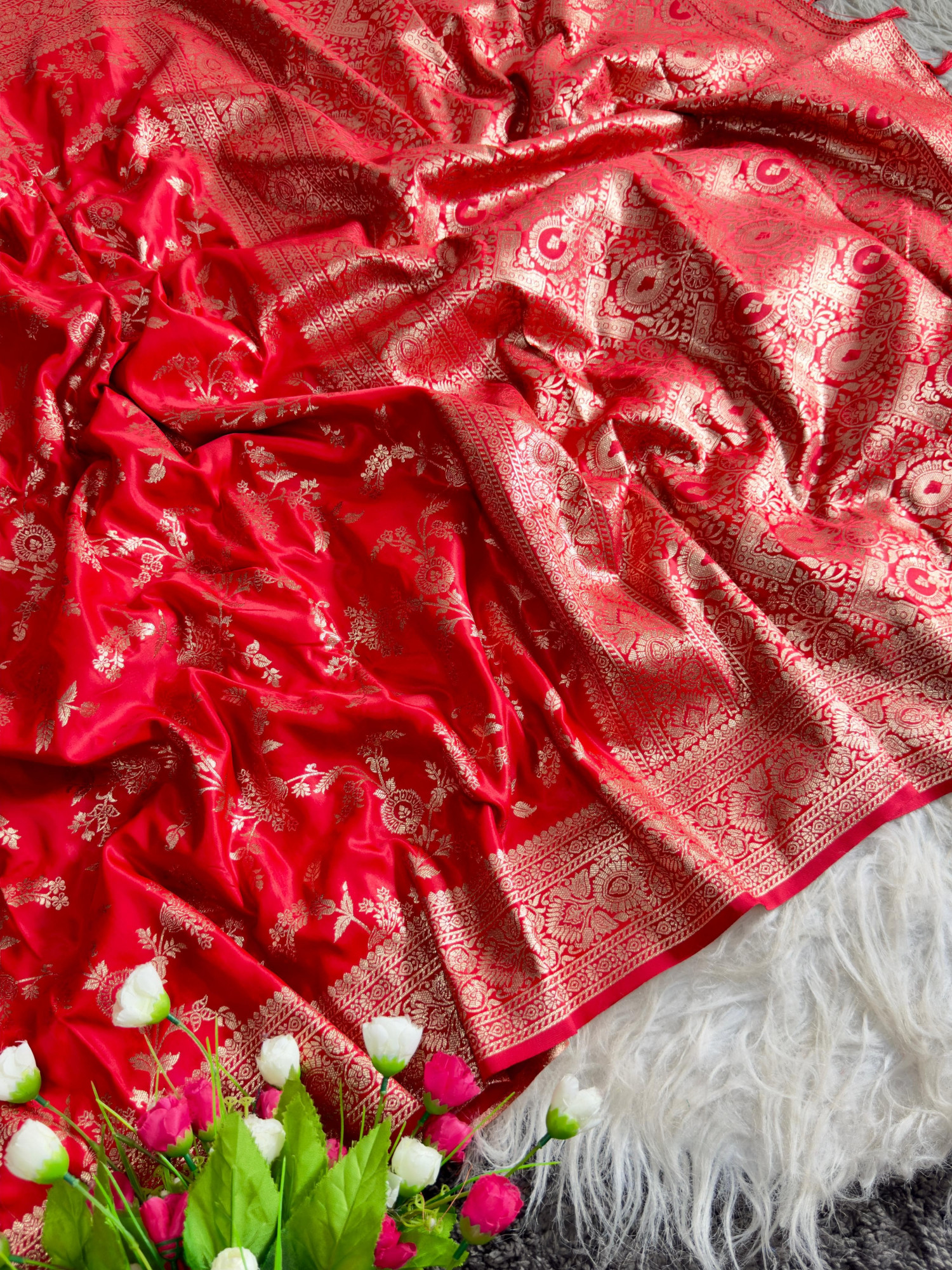 Red Pure Banarasi Silk Silver Zari Rich Weaved Saree