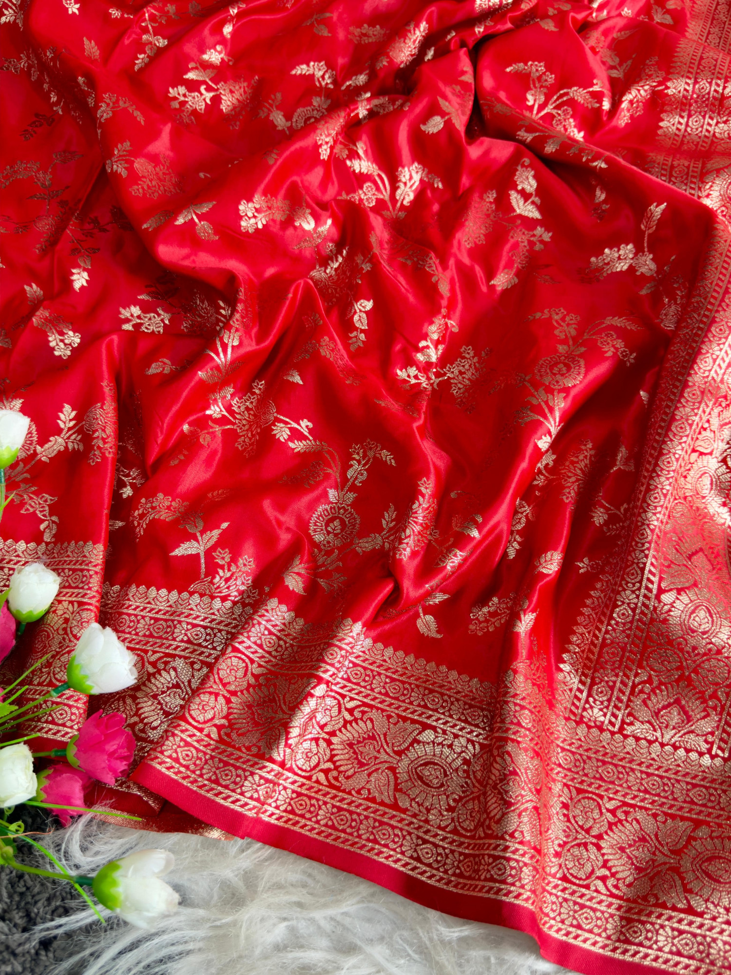 Red Pure Banarasi Silk Silver Zari Rich Weaved Saree