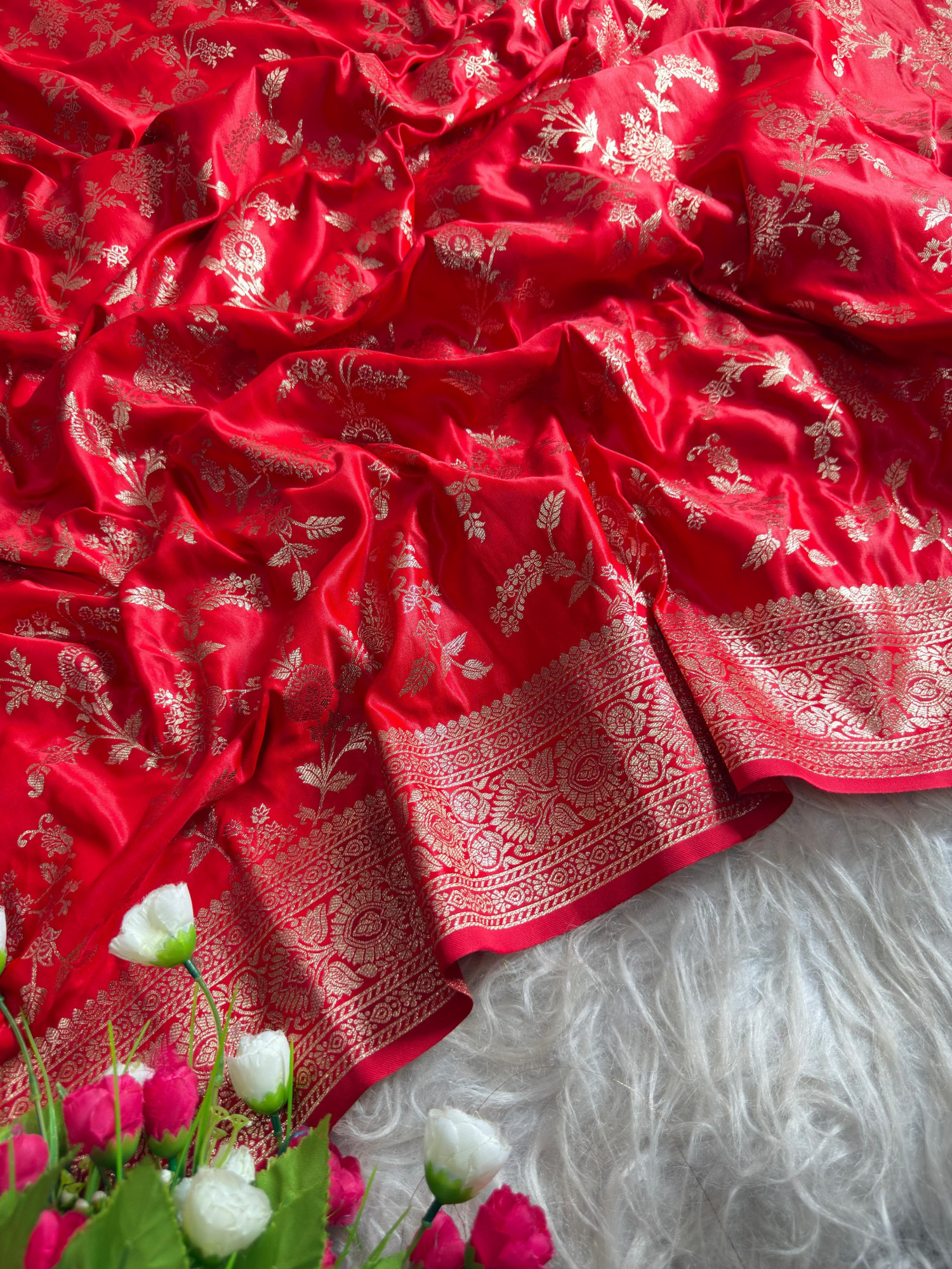 Red Pure Banarasi Silk Silver Zari Rich Weaved Saree