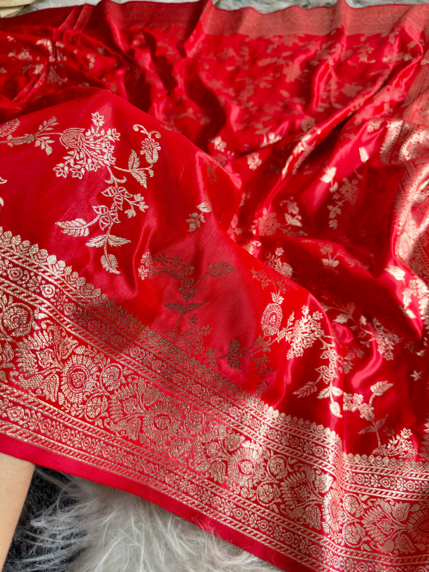 Red Pure Banarasi Silk Silver Zari Rich Weaved Saree