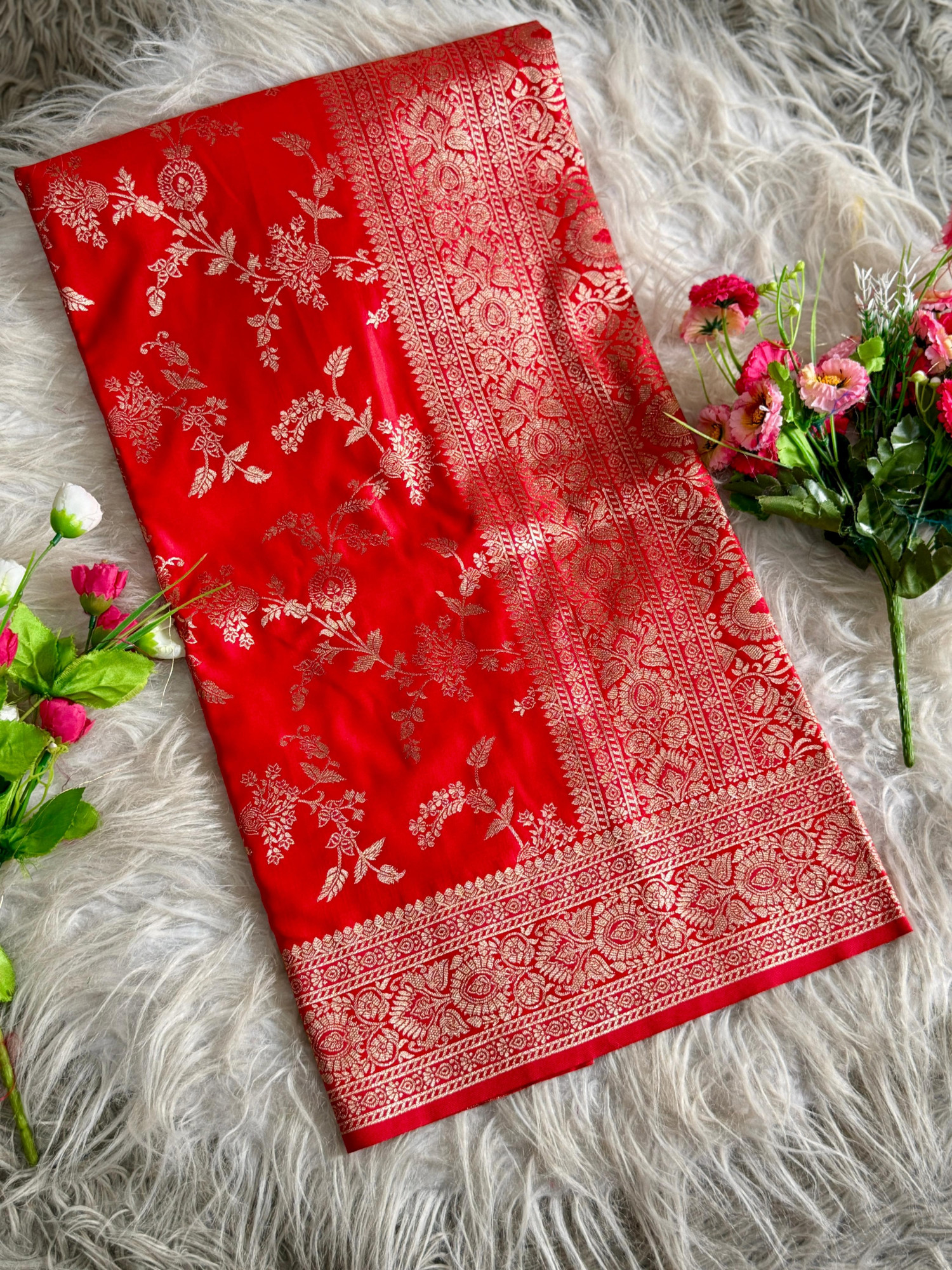 Red Pure Banarasi Silk Silver Zari Rich Weaved Saree