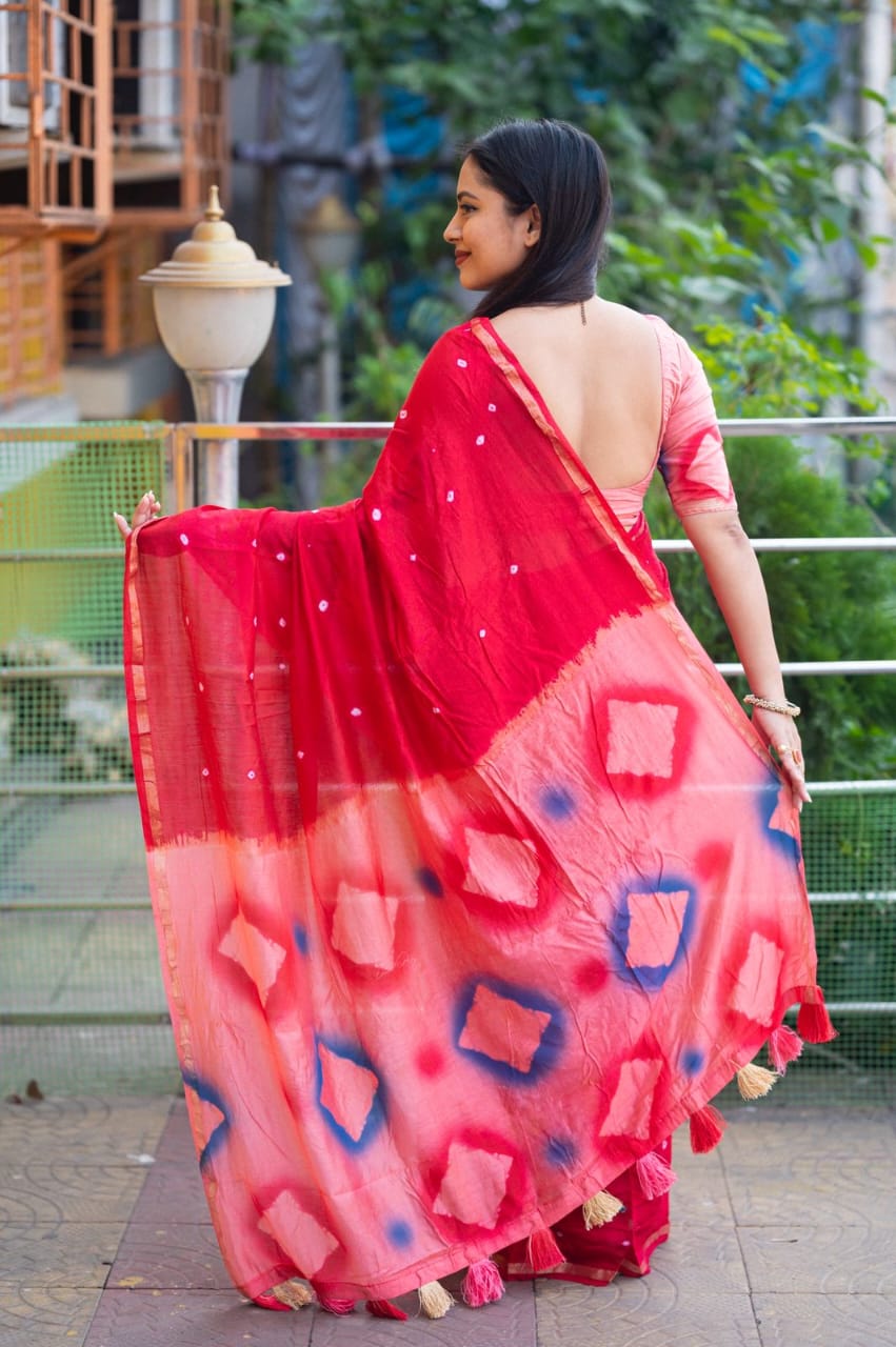 Red Pure Chanderi Cotton Tye And Dye Spray Printed Saree