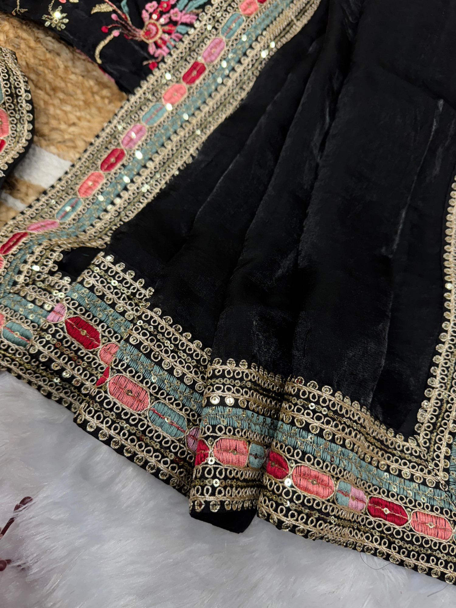 Black Pure Space Silk Thread Sequence Embroidery Lace Border Saree
