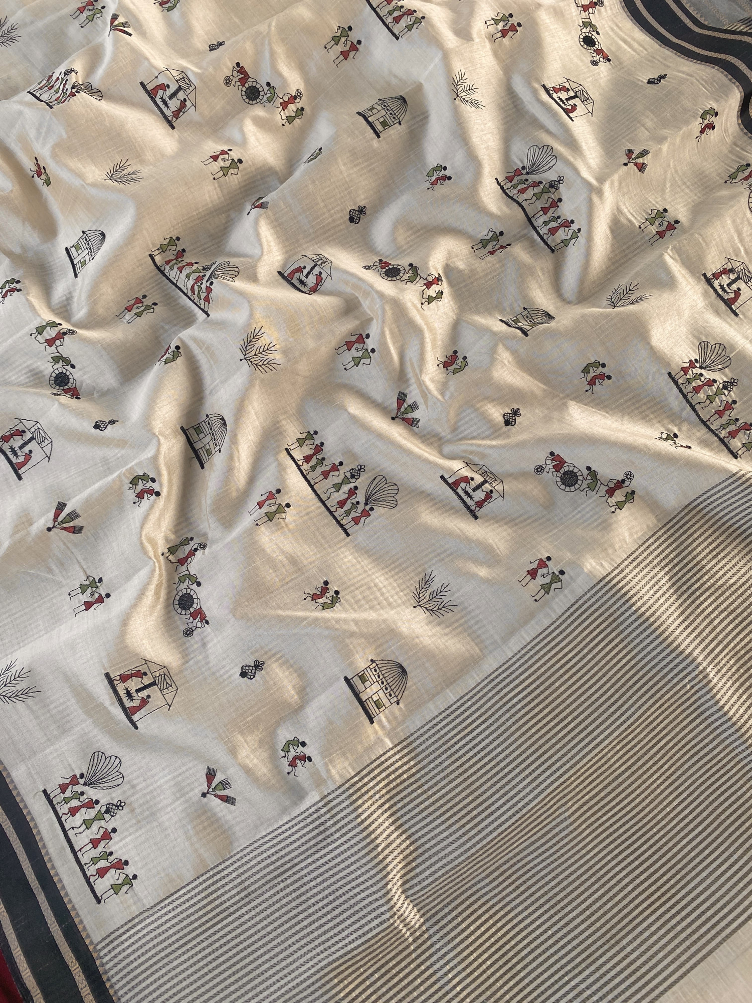 Cream Black Satin Border Pure Tussar Silk Thread Weaved Worli Saree