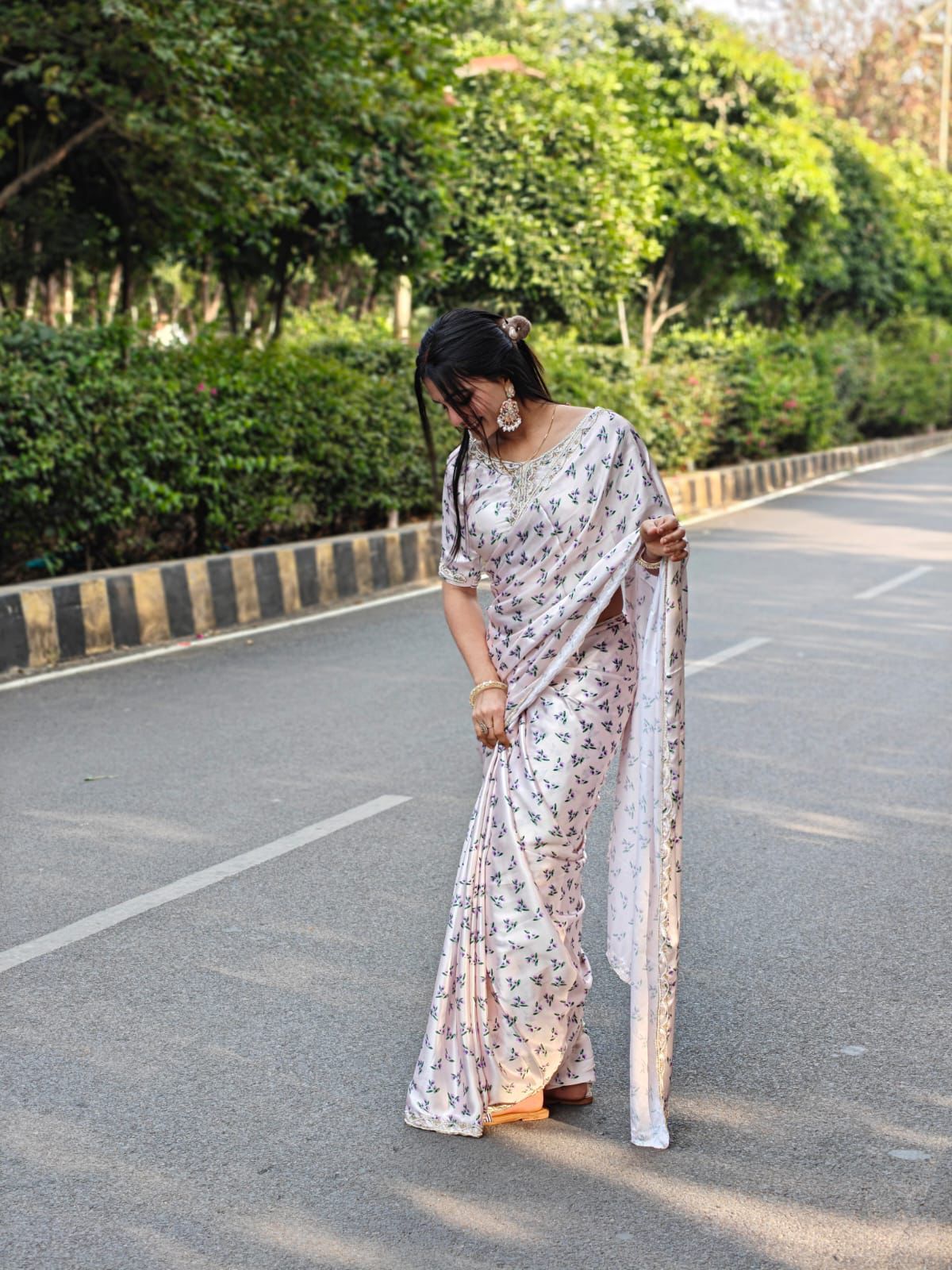 Off-White Japan Satin Silk Digital Printed Khatli Arco Border Saree