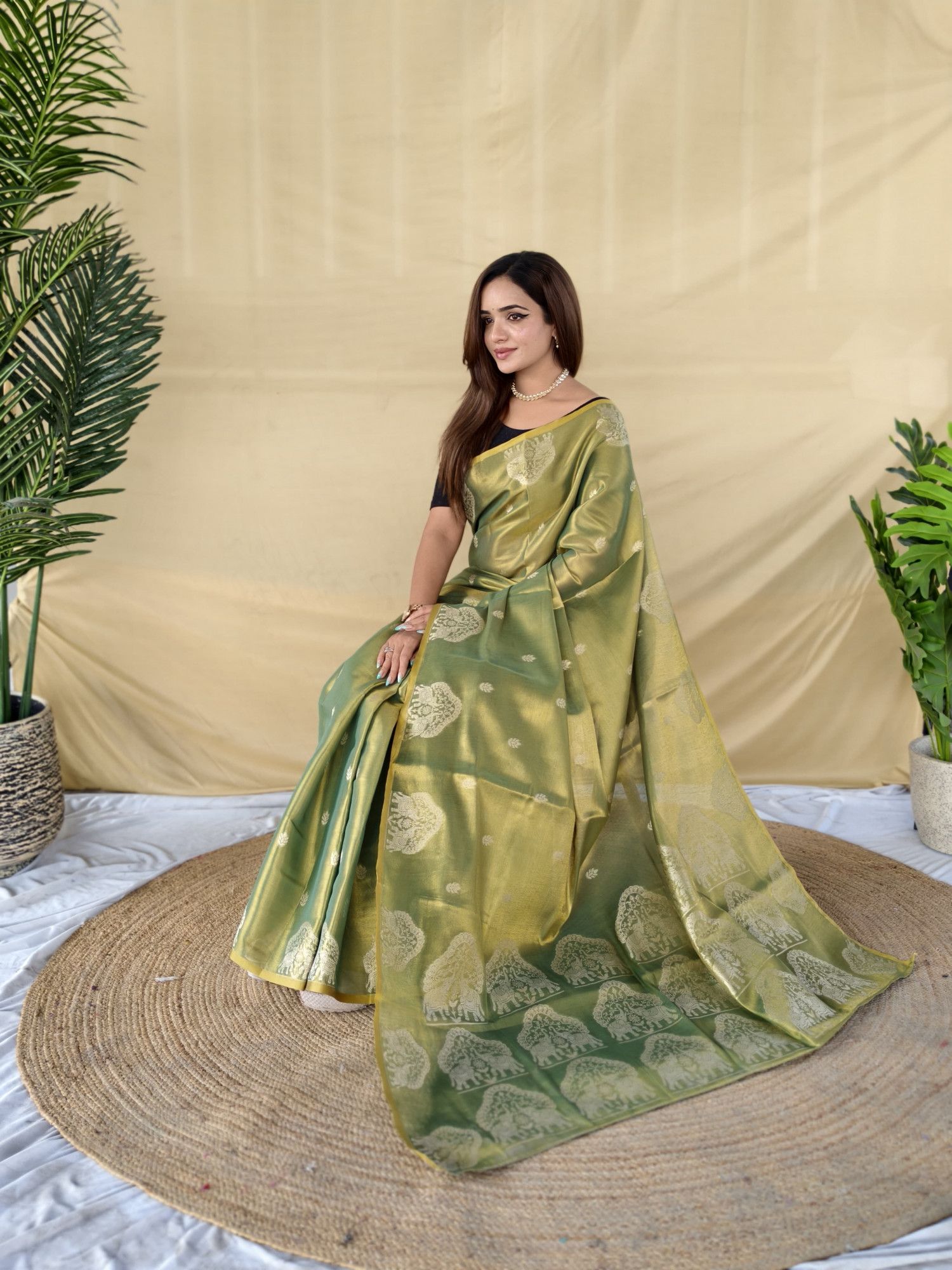 Green Premium Banarasi Zari Tissue Weaved Saree