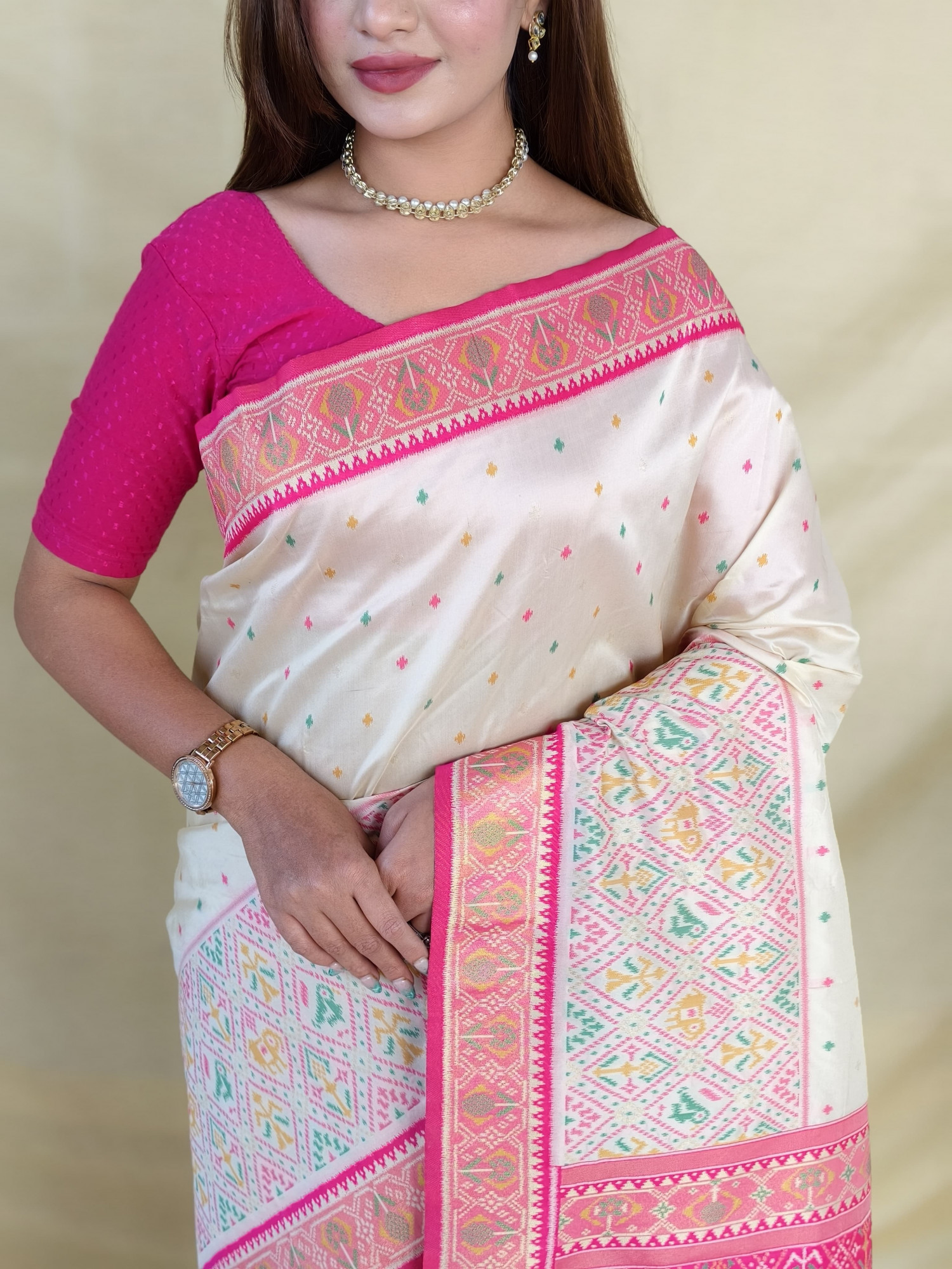 Off White Banarasi Silk Multi Thread Zari Contrast Weaved Saree