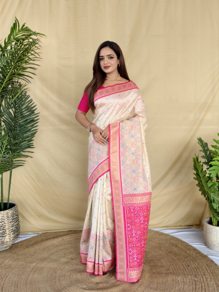 Image of Off White Banarasi Silk Multi Thread Zari Contrast Weaved Saree