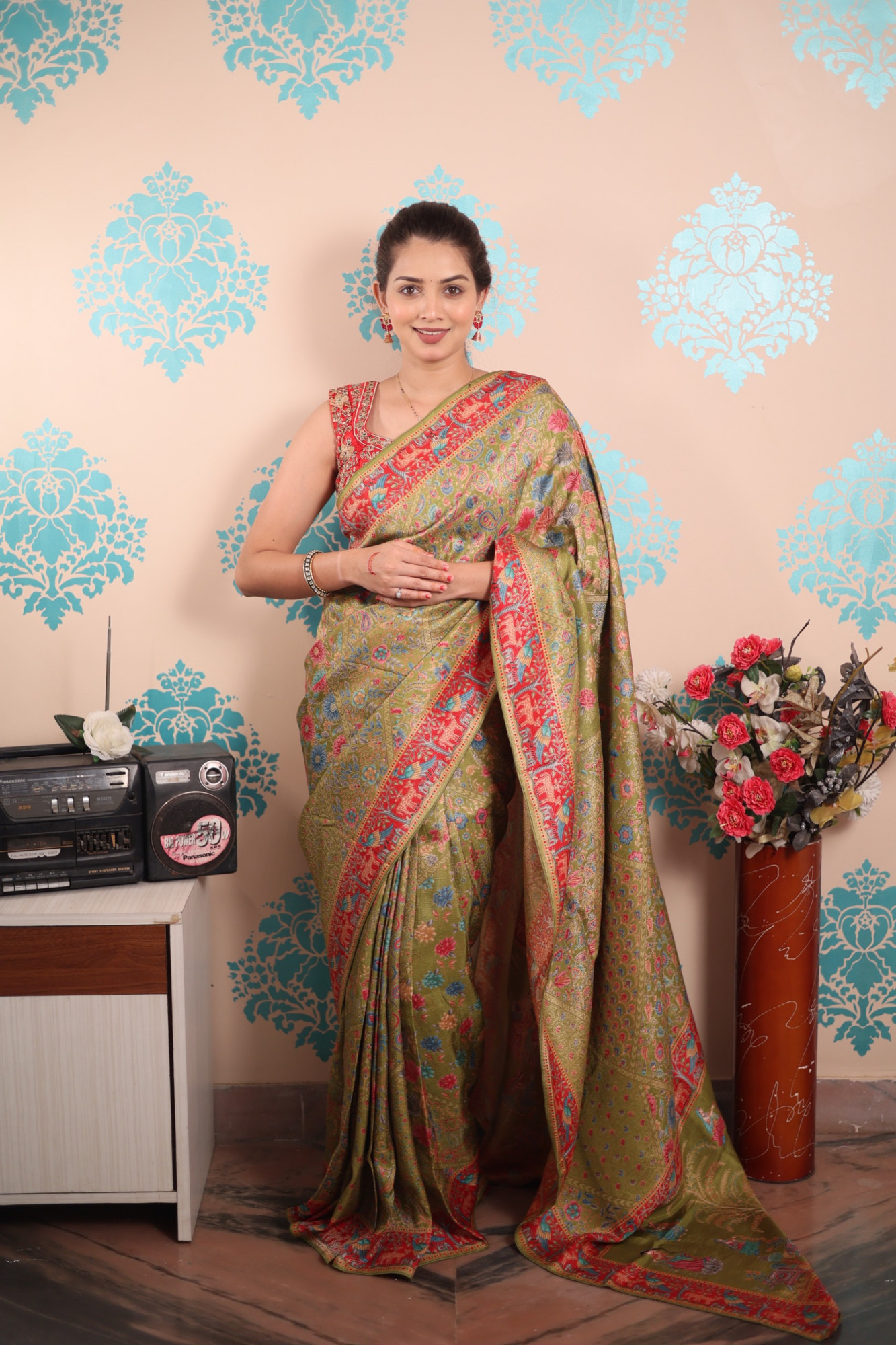 Mehendi Green Pure Pashmina Rajwada Silk Rich Zari Weaved Saree