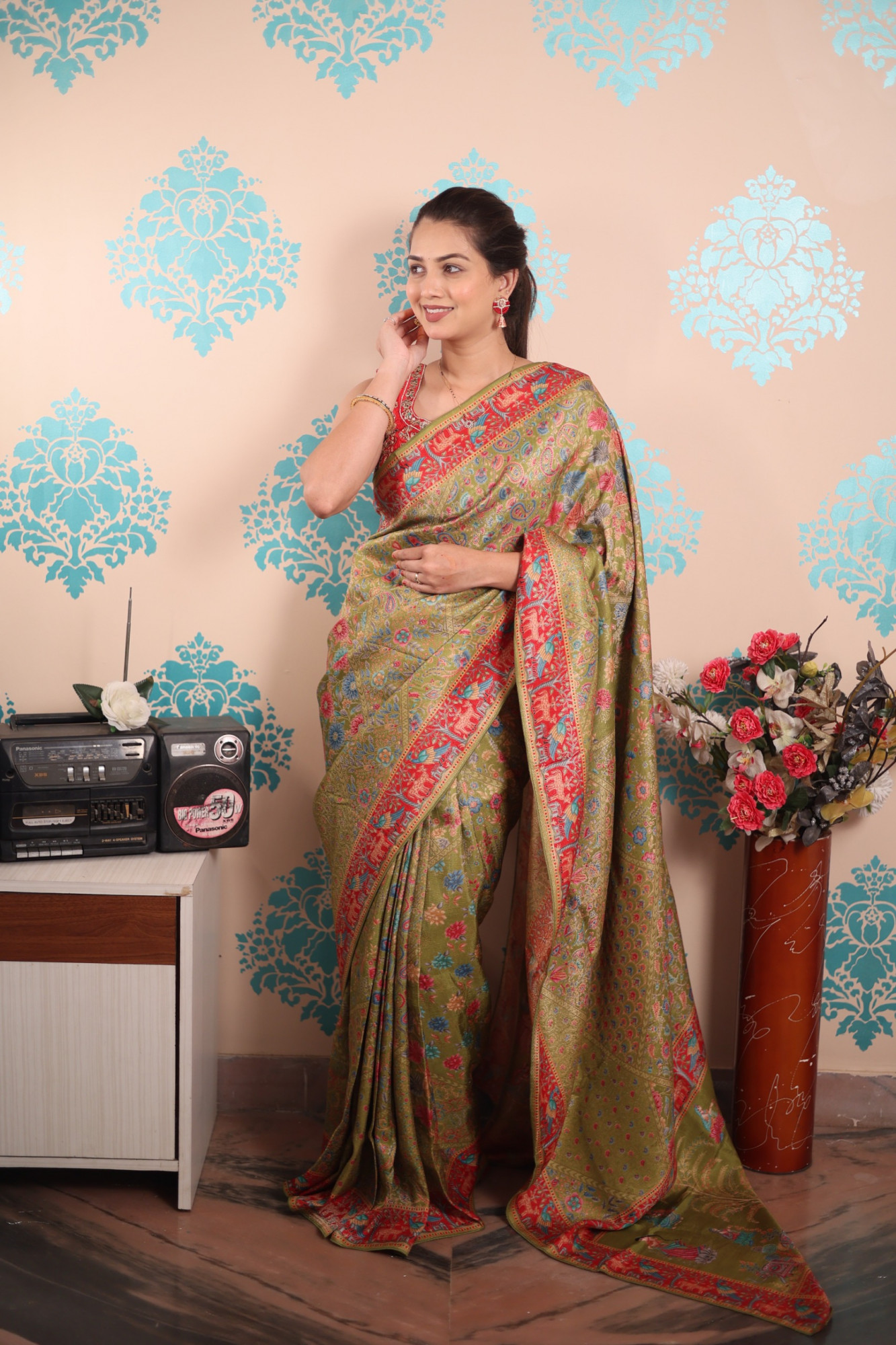 Mehendi Green Pure Pashmina Rajwada Silk Rich Zari Weaved Saree