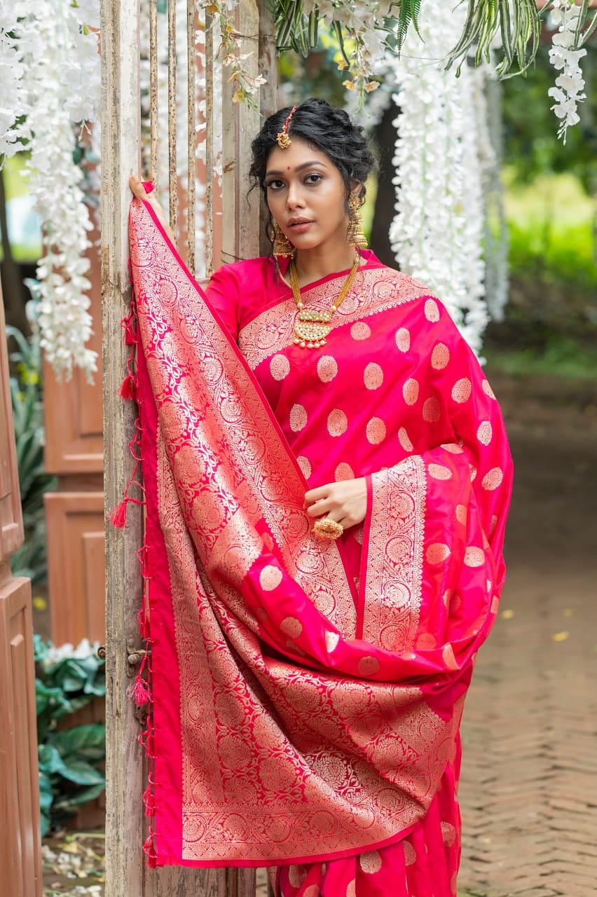 Pure Banarasi Katan Silk Rich Zari Weaved Pallu Border Saree