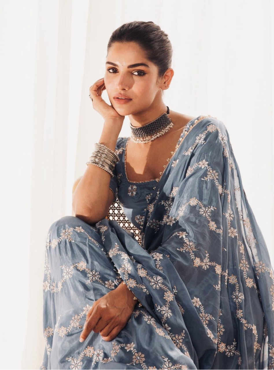 Georgette All Over Embroidery Thread Saree