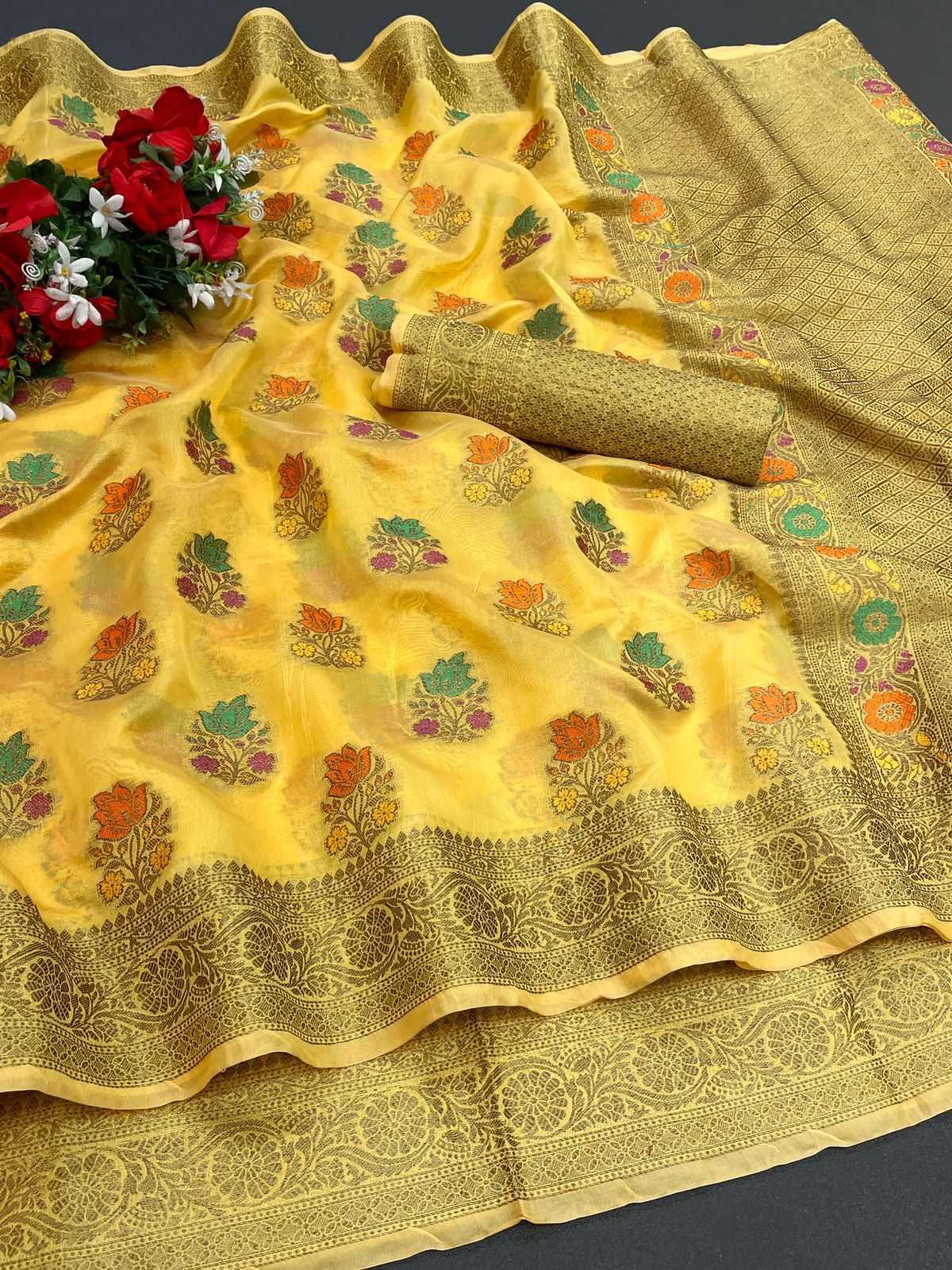 Pure Handloom Organza Silk Zari Weaved Saree
