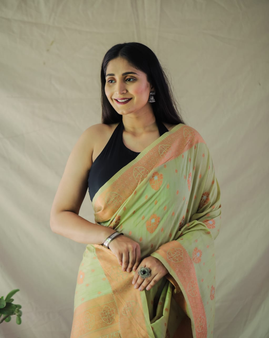 Banarasi Silk Copper And Gold Zari Weaved Saree