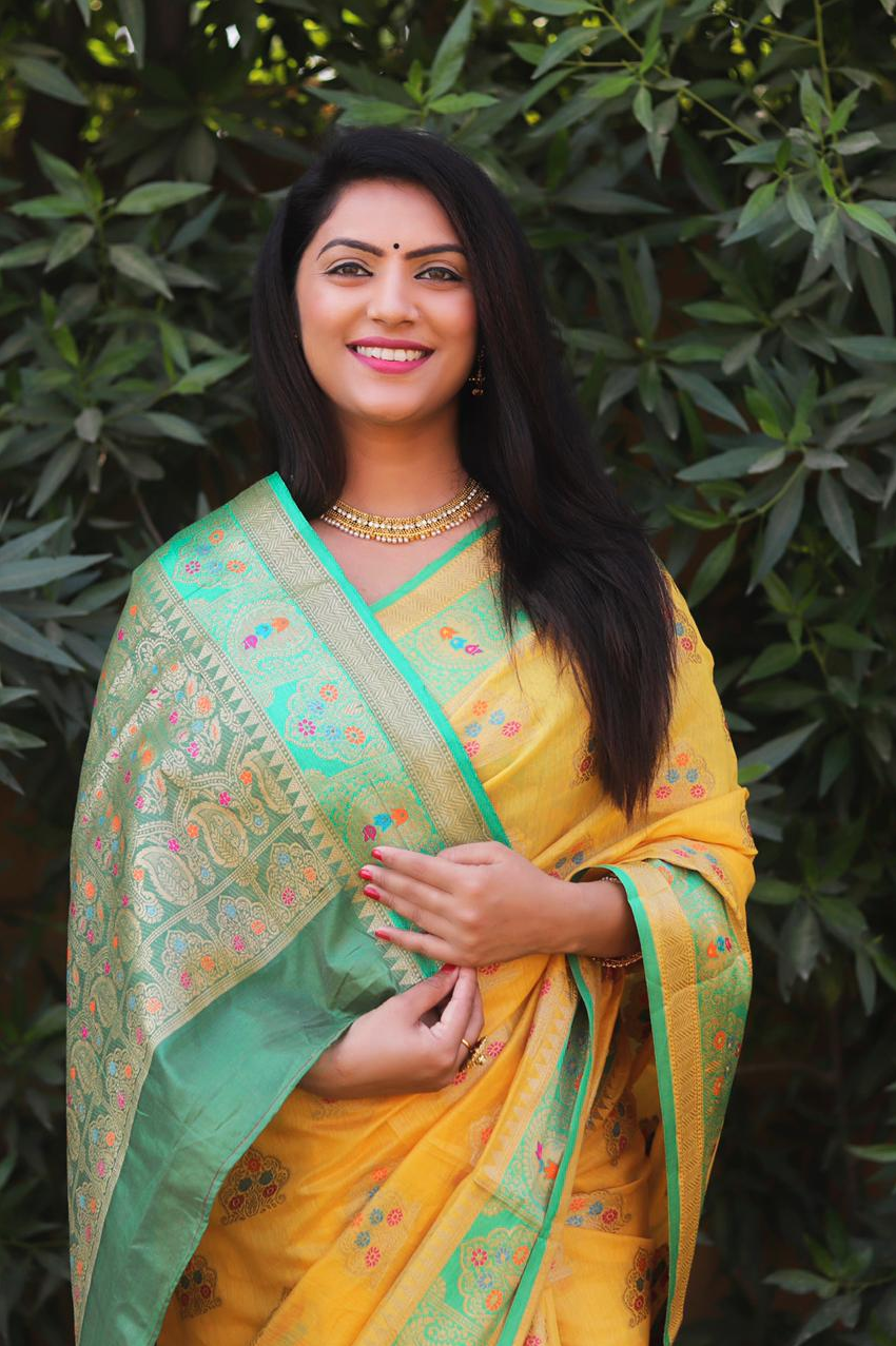 Pure Banarasi Silk Zari And Meena Weaved Saree