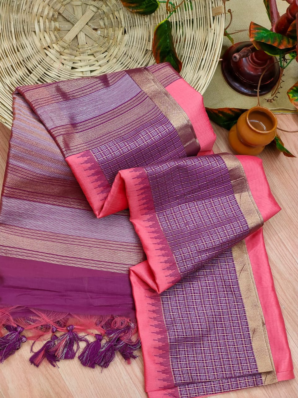 Cotton Silk Woven Checks Temple Border Saree