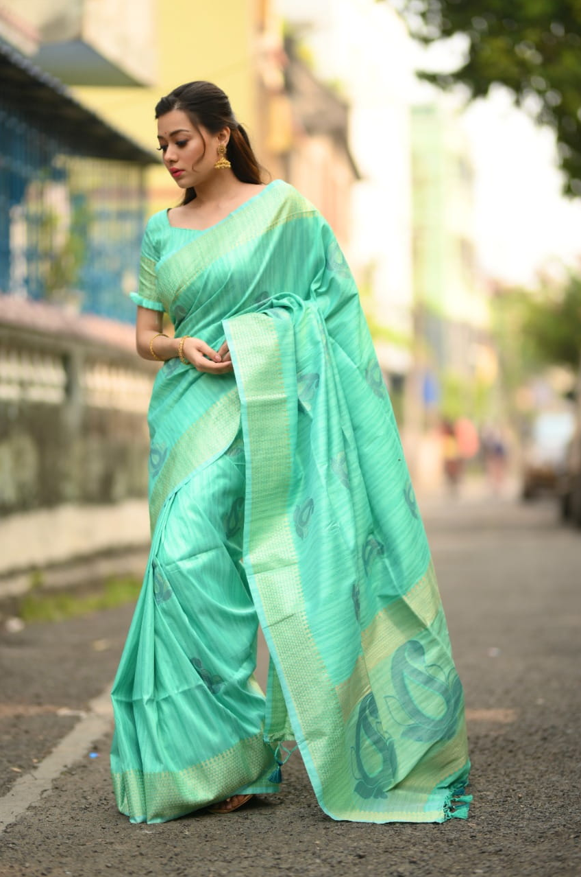 Soft Mulberry Silk Zari Woven Butta Saree