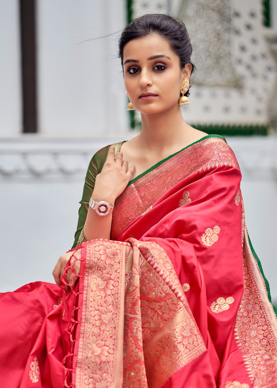 Banarasi Silk Weaving Saree With Contrast Blouse