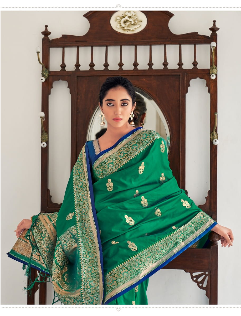 Banarasi Silk Weaving Saree With Contrast Blouse