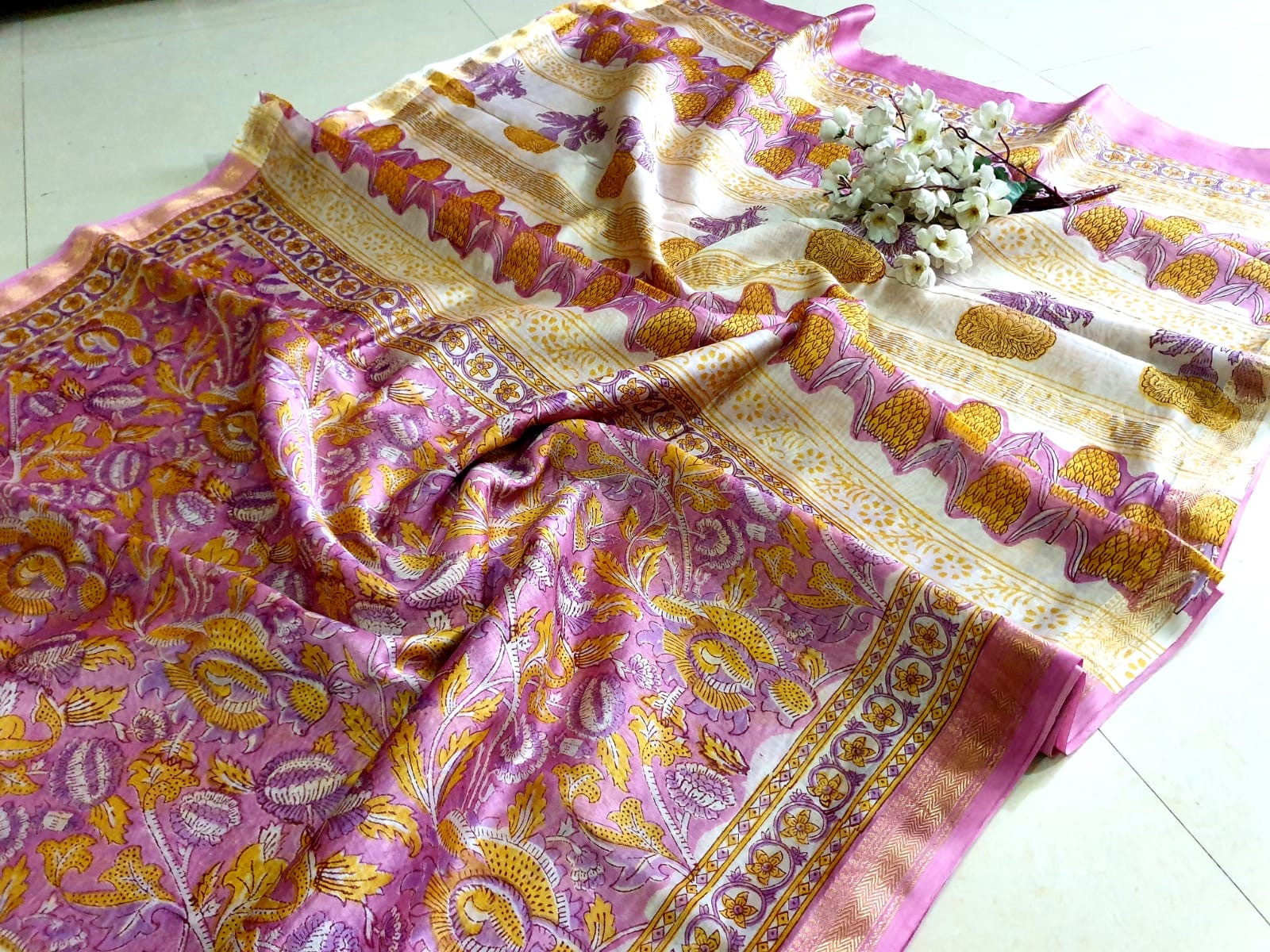 ARUNIMA-Maheshwari Silk Cotton Saree Handblock Prints
