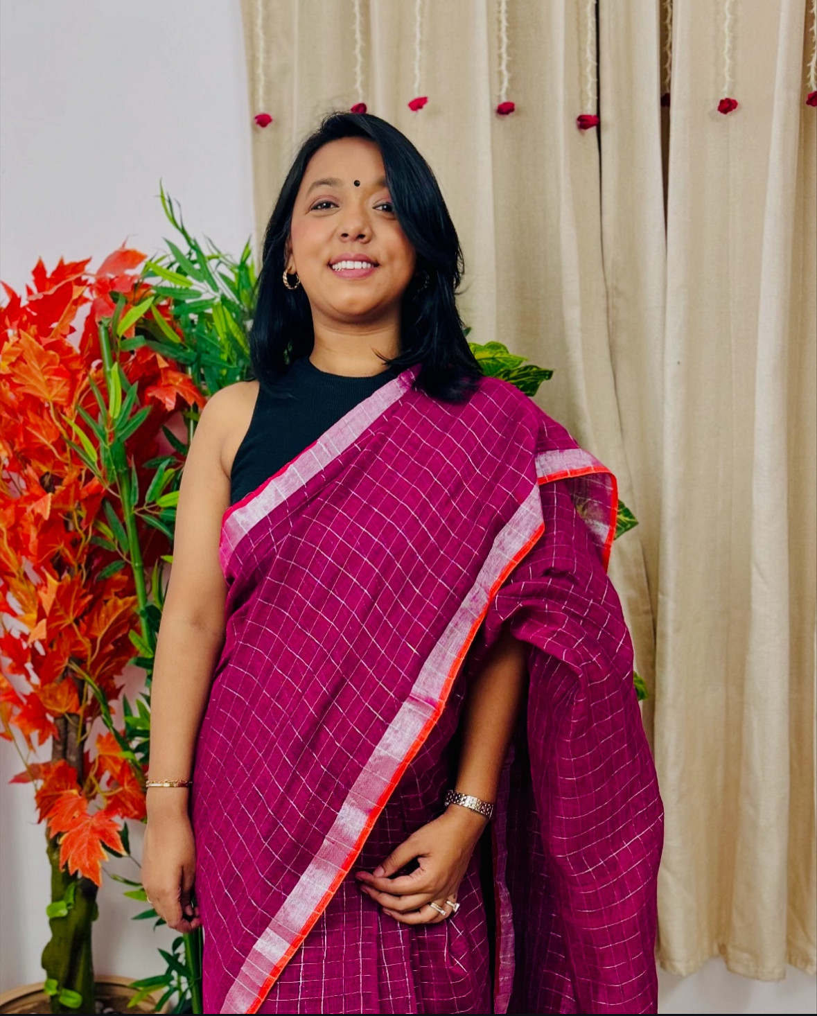 Gulabi Noor - Handwoven Pure Linen Pink Saree