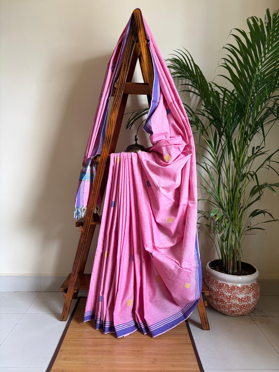 100 Pure Cotton Handloom Saree with woven buttis - Pink