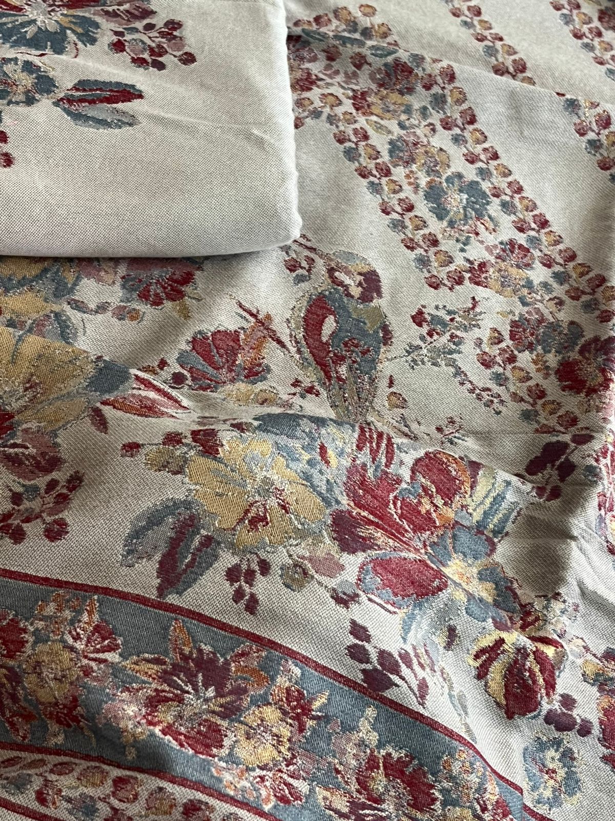 100 Pure Wool Kani Weave Suit with Zari Buttis - Ash