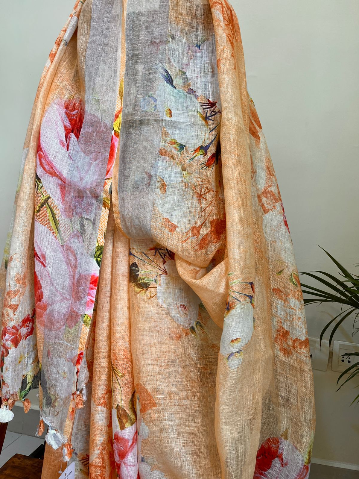 Pure linen woven sarees - Peach