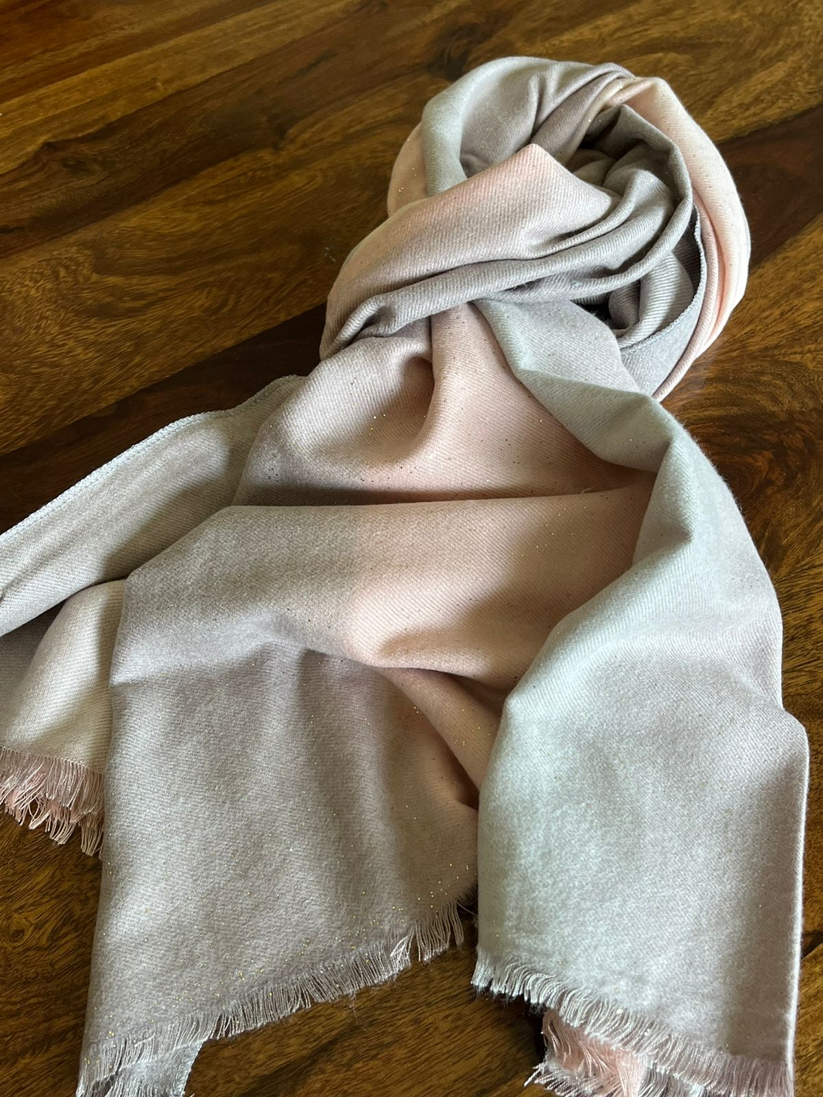 Soft and comfortable woollen shaded stole with shimmer